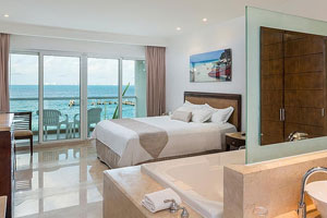 Ocean View Concierge level Room at Isla Mujeres Palace