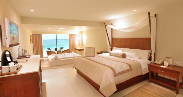 Accommodations - Sun Palace Cancun - Adults Only - All Inclusive Beach Resort - Cancun, Mexico